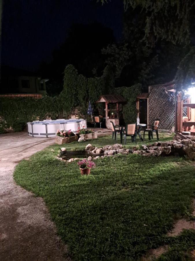 Къща За Гости -Хт Svilengrad Exteriér fotografie